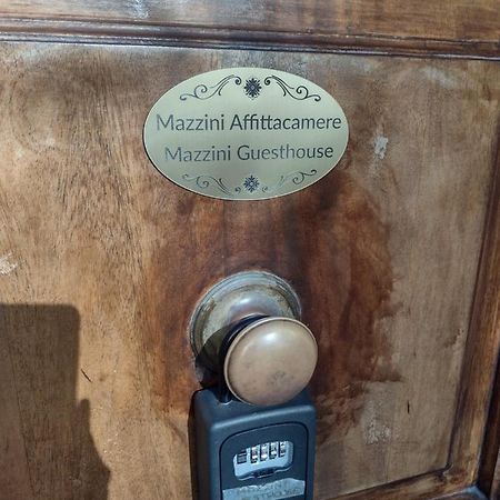Mazzini Affittacamere Viareggio Luaran gambar