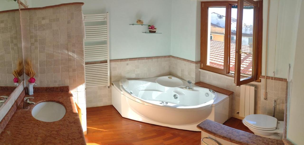 Mazzini Affittacamere Viareggio Luaran gambar